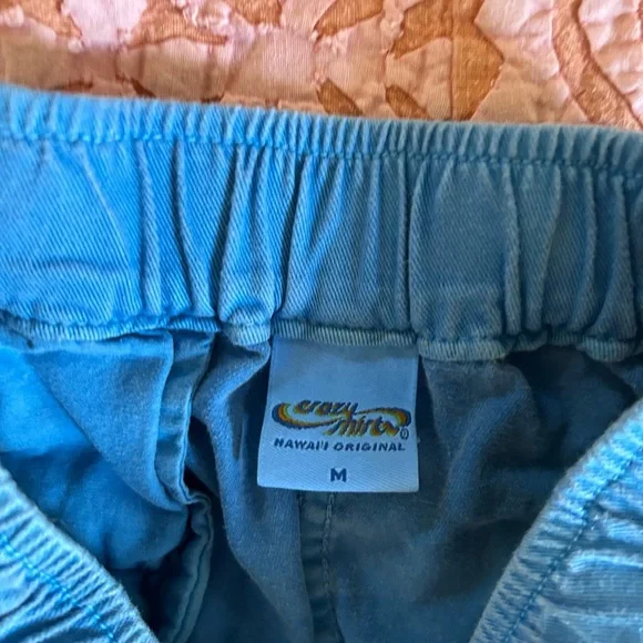Rare vintage mini skirt by crazy shirt, made in Hawaii, size medium